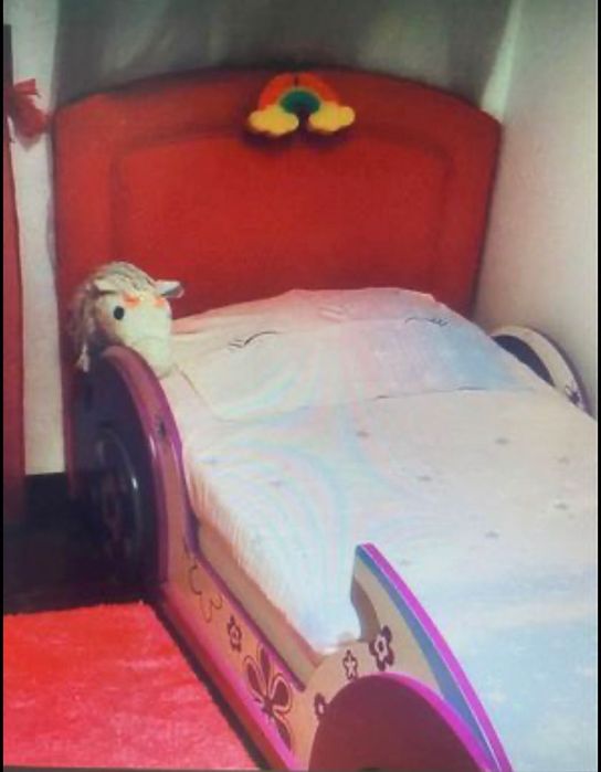 Cabeceira p/ cama menina