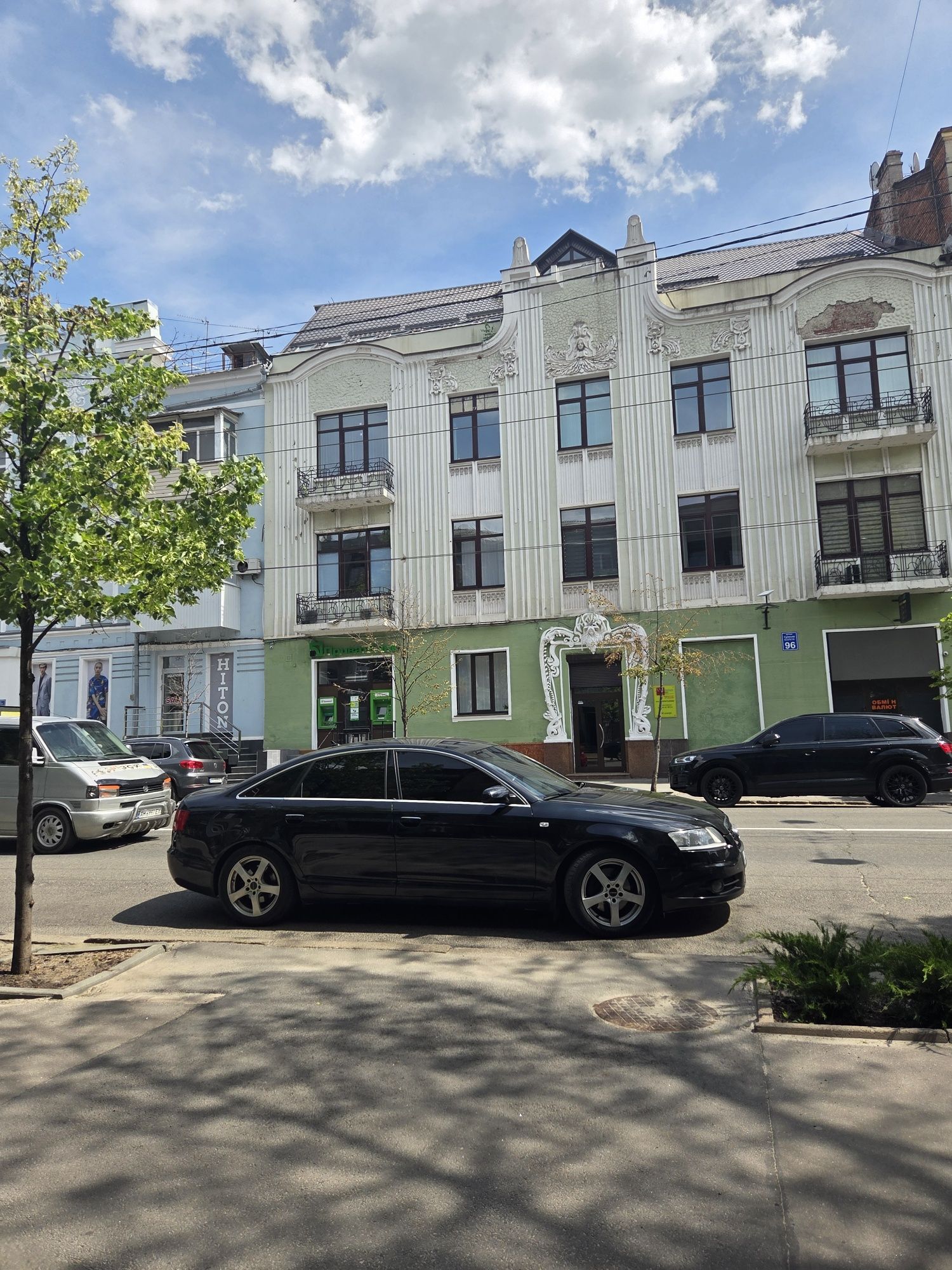 Продам машину Audi A6