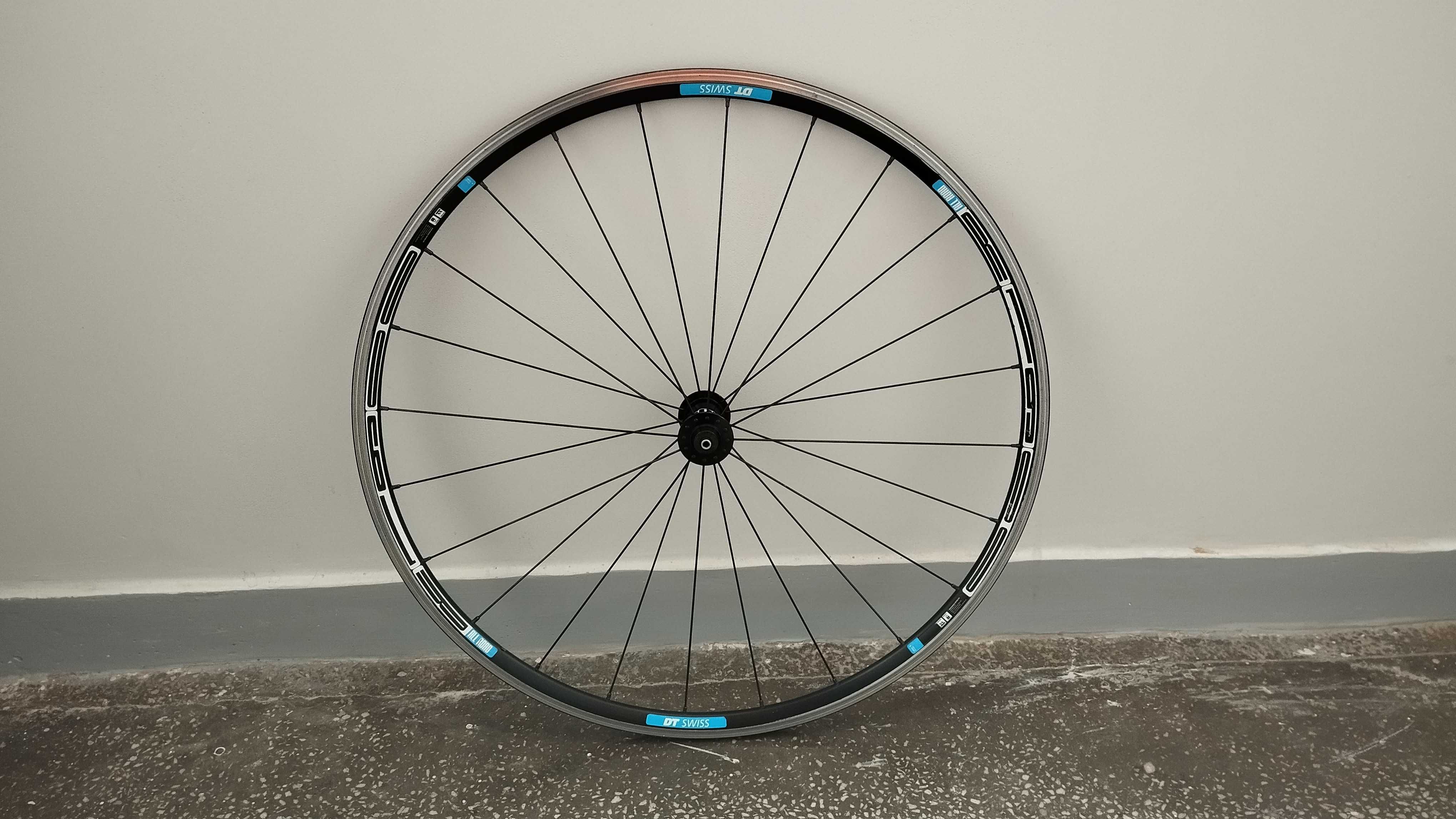 Koło Szosowe Dt Swiss R1900 przód 28 cali