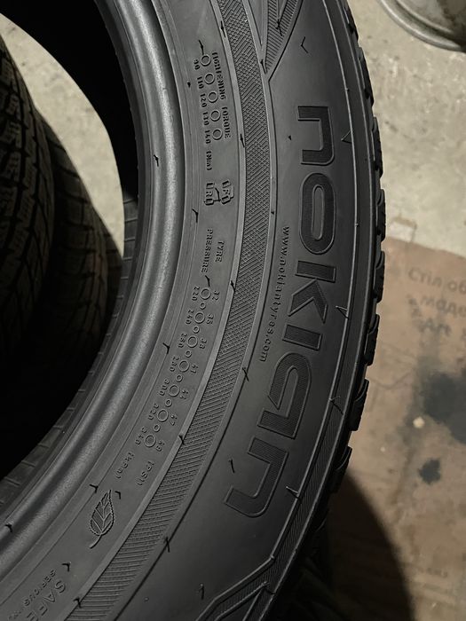 225/60 R17 XL Nokian WR /4шт./ 2023 рік.