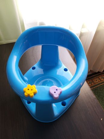 Стілець для купання в ванній, надувний круг для купання.