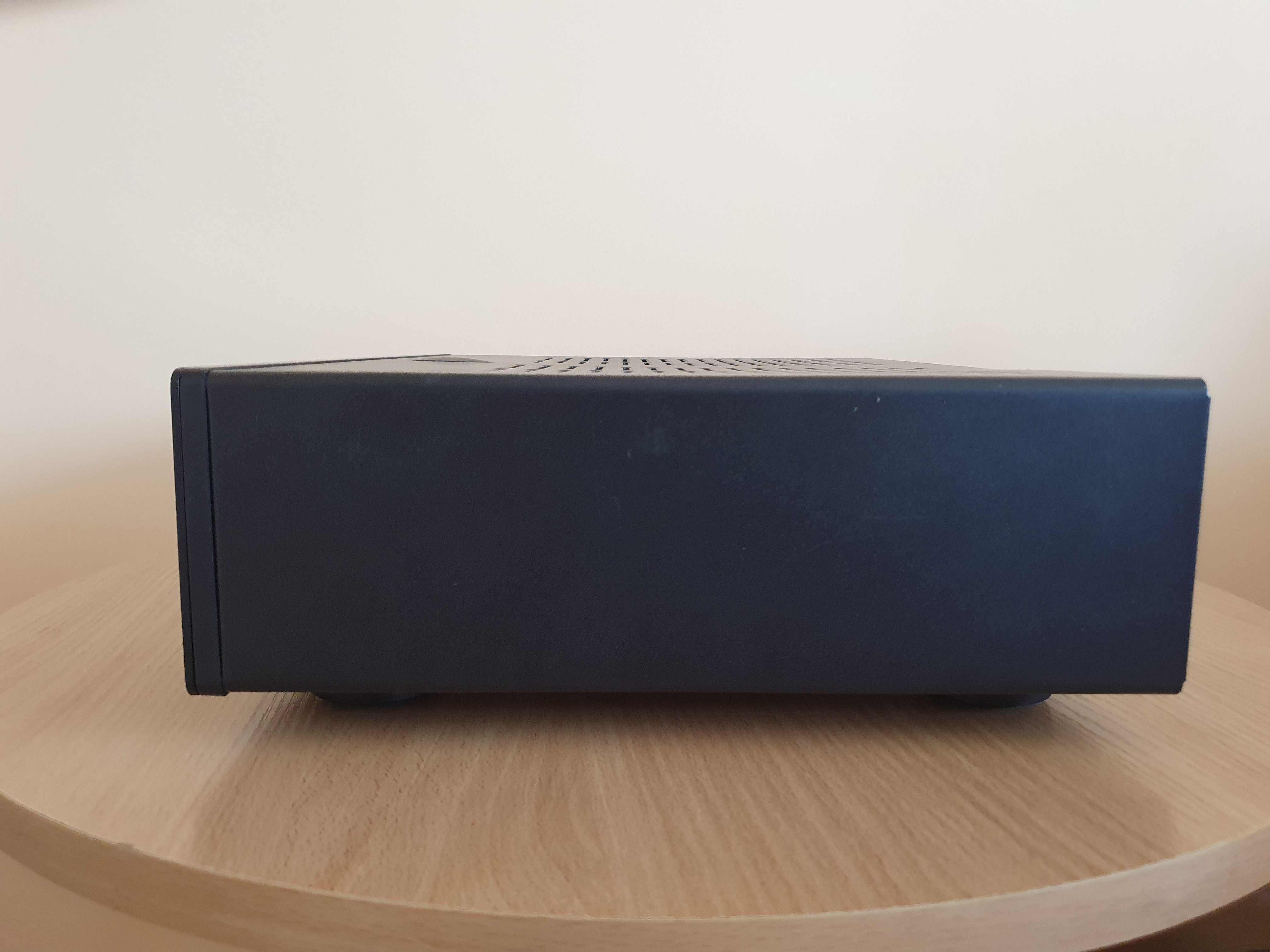 Cambridge Audio Azur 651A