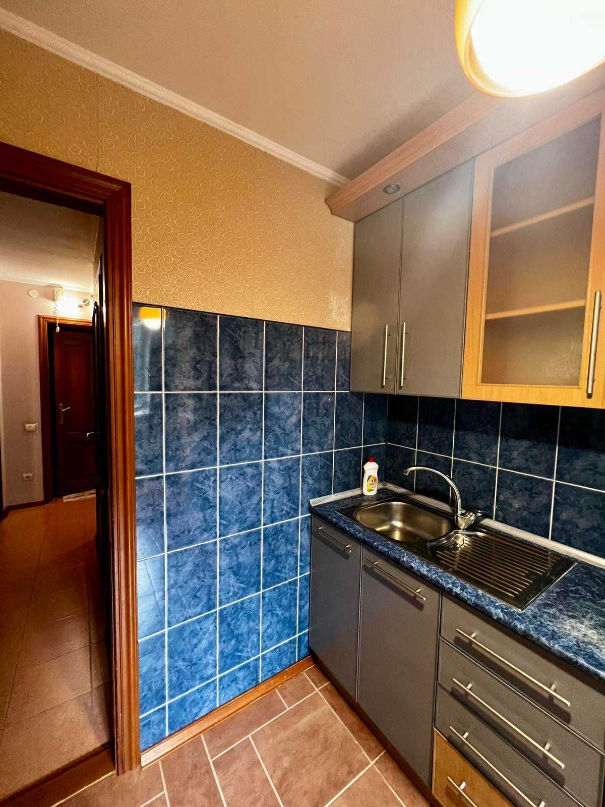 Продам 1-к квартиру в хорошій локації!