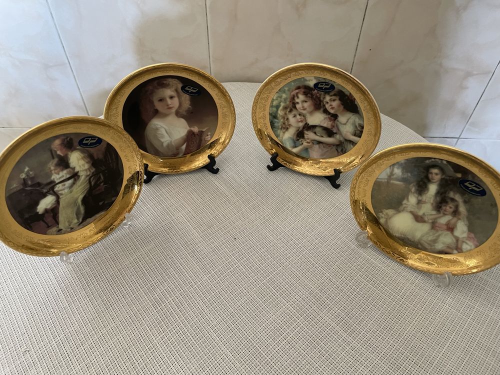 Coleção de 4 pratos porcelanas de Portugal