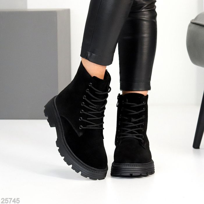 Жіночі черевики ботинки зимові замшеві чорні