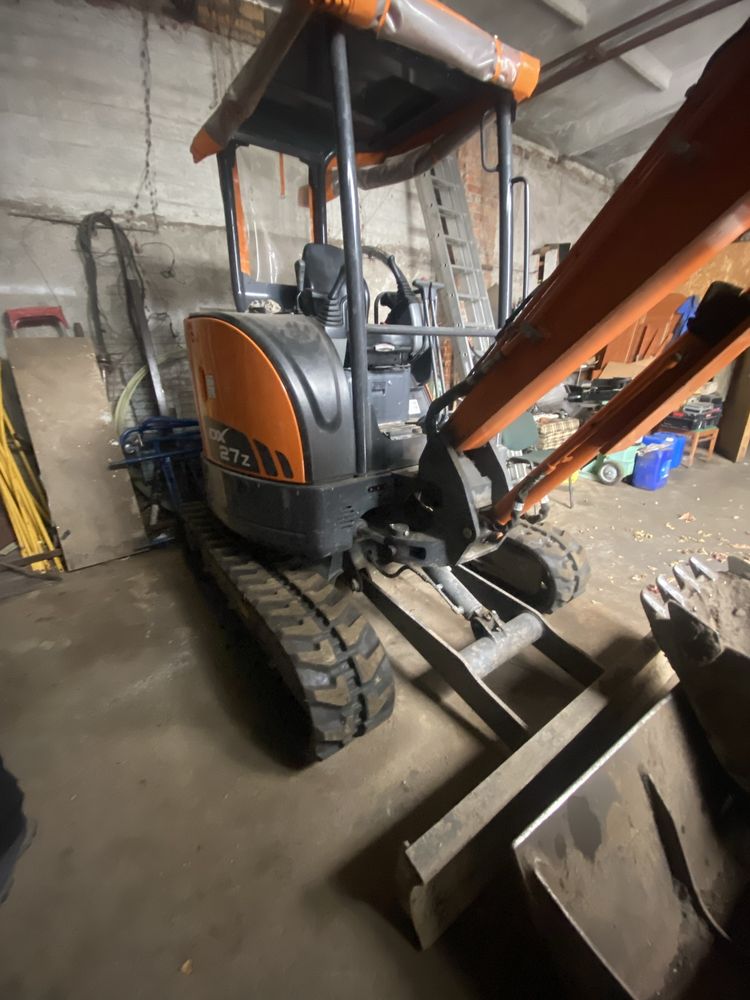 Екскаватор doosan dx 27z