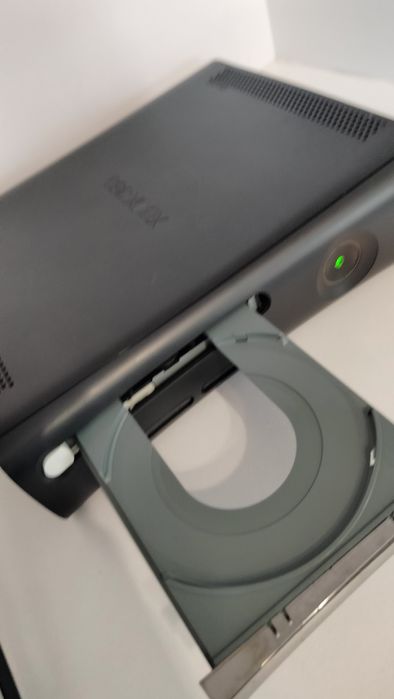 Konsola Xbox 360 z PADEM zasilaczem sprawna do gier plus HDMI