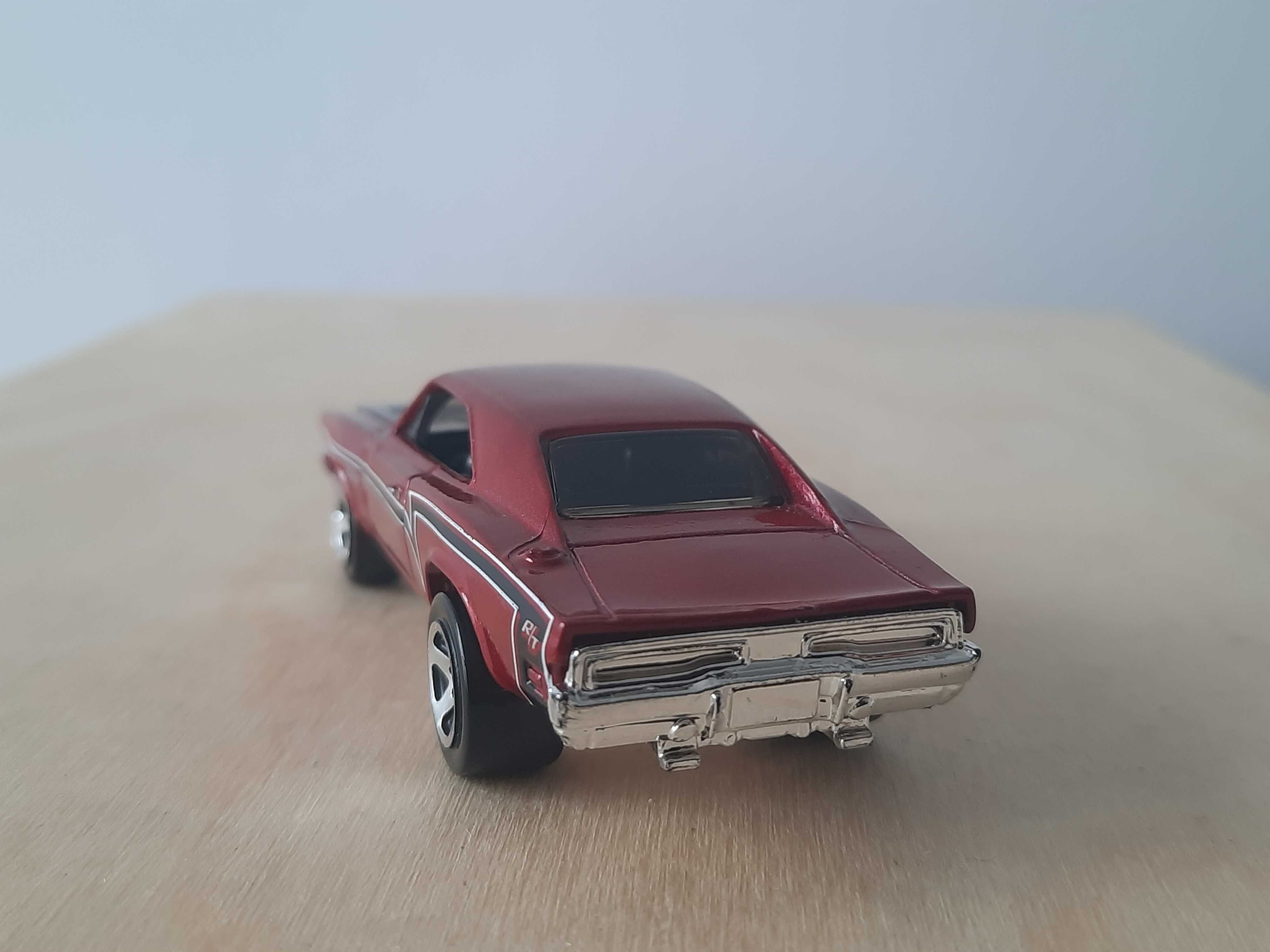 Hot Wheels '69 Dodge Charger