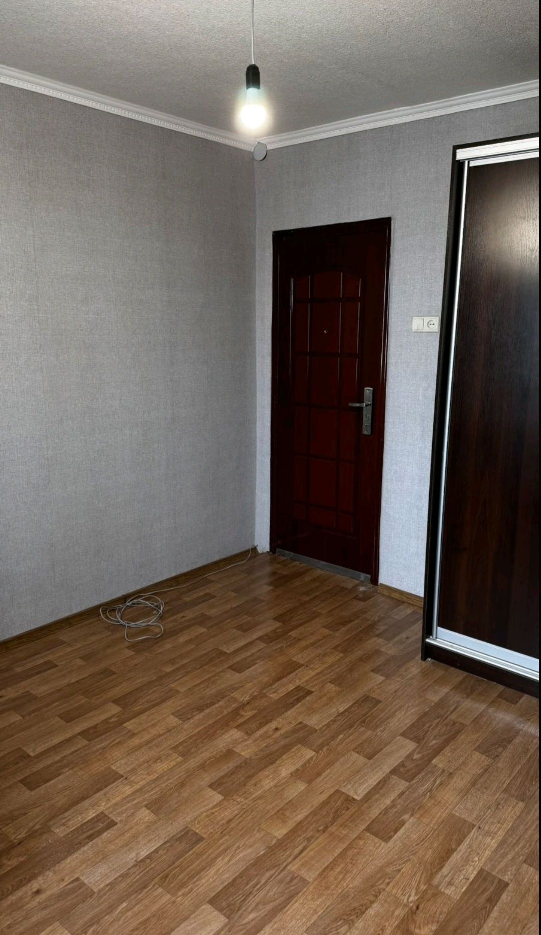 Недорого продам 2- к.кв, изоляция полная, лифт, кирпичный дом, ТРК Укр