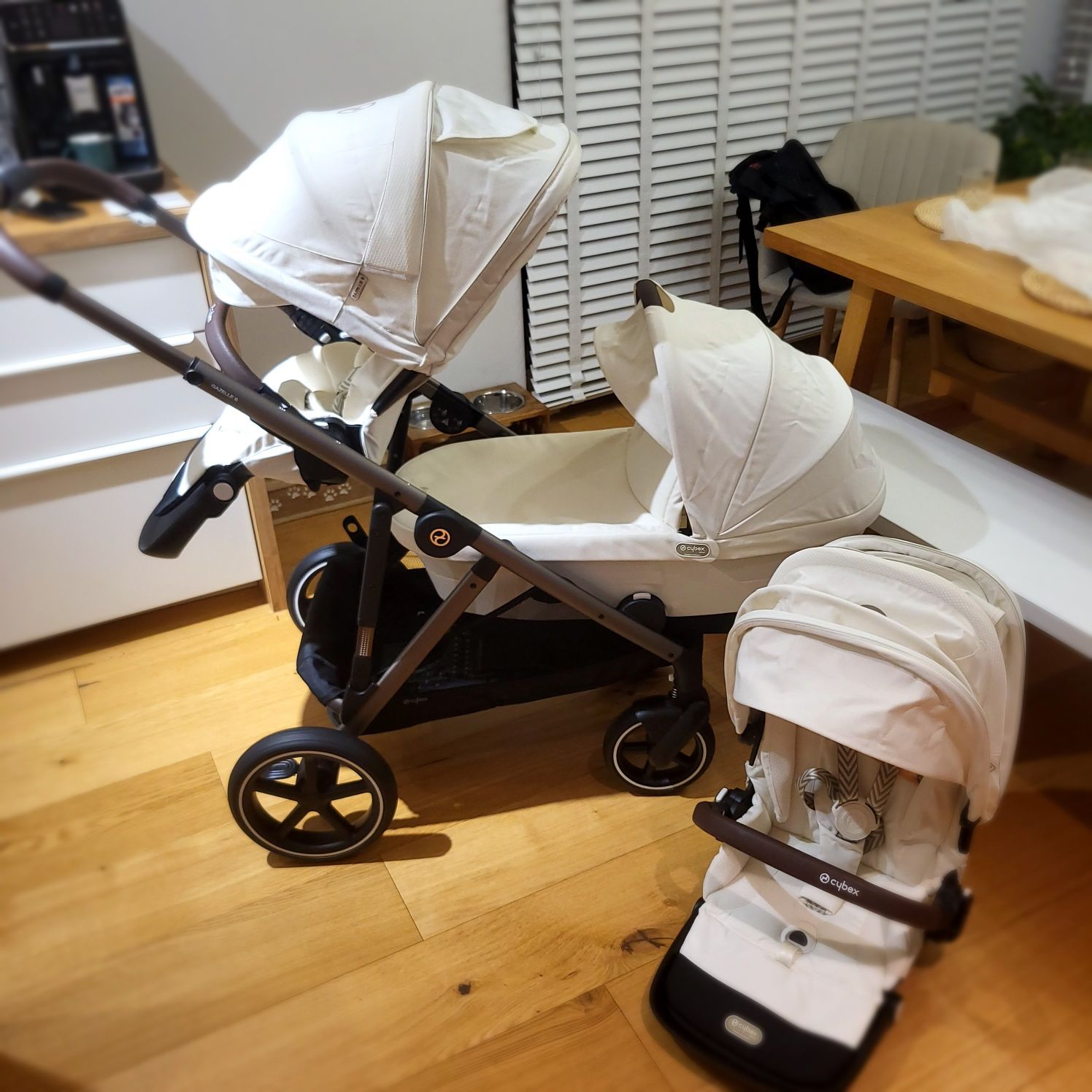 Wózek Cybex Gazelle S Lux rok po roku, Seashell Beige
