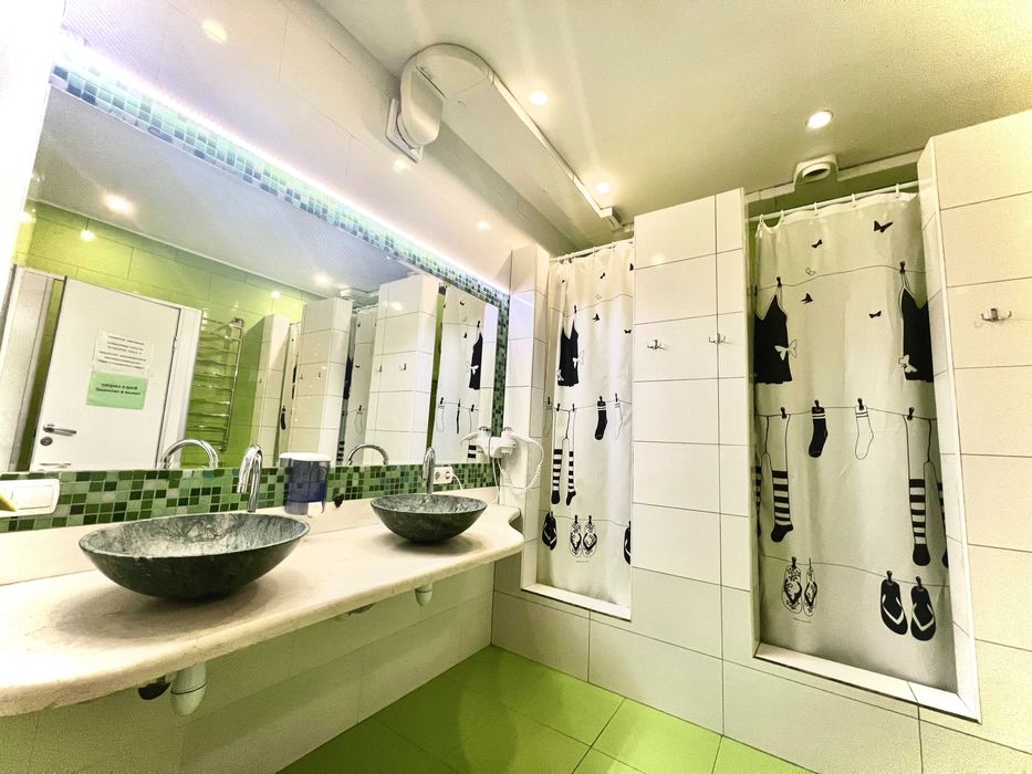 Чудесный новый хостел в Голосеевском районе . Удобный доступ .