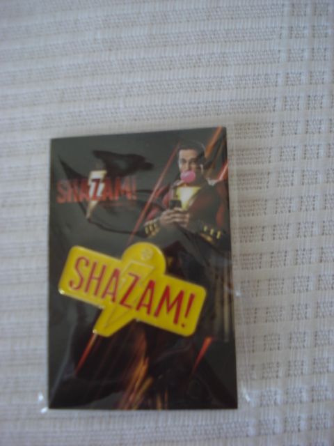 PIn- Filme Shazam!