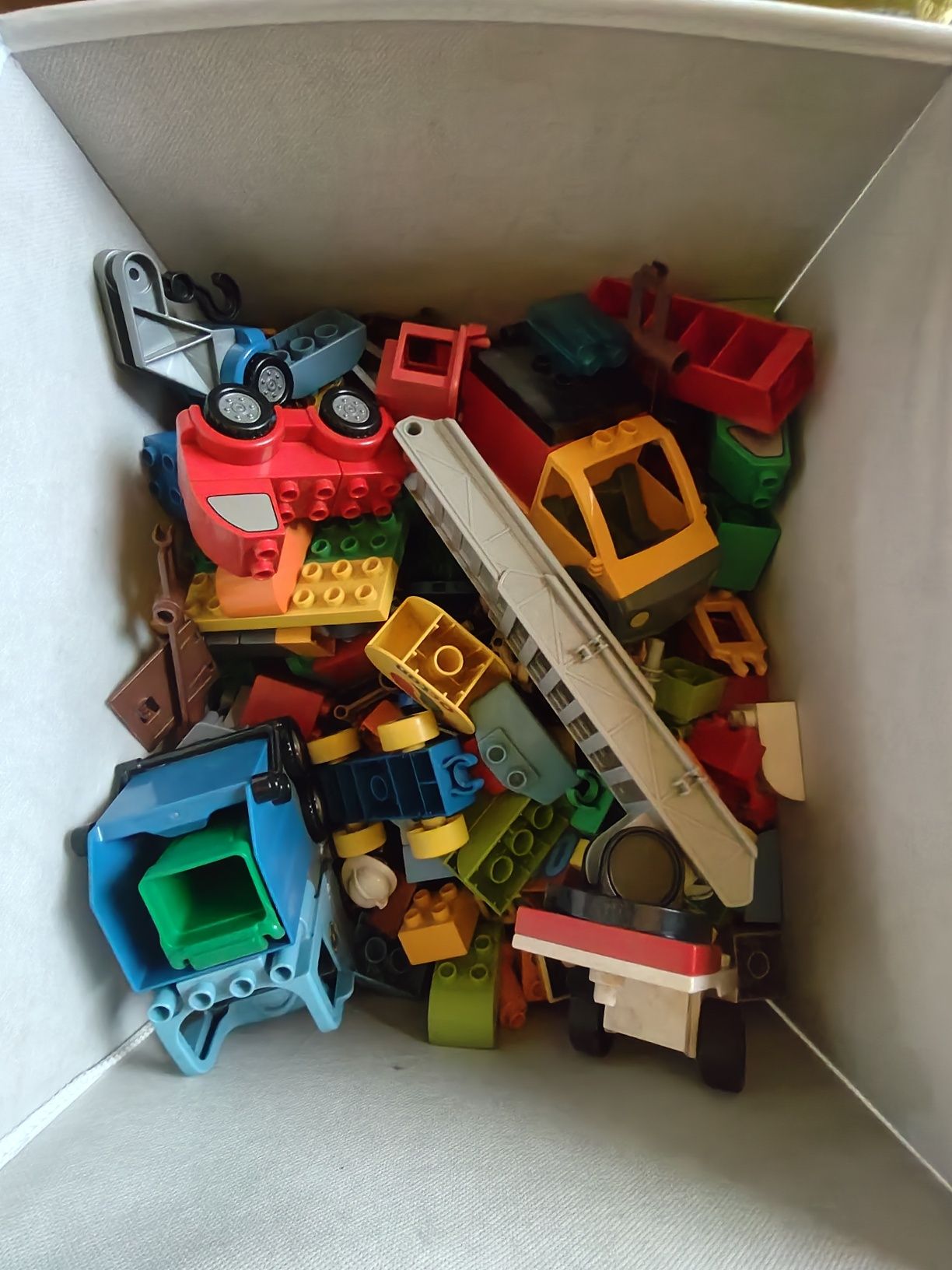 Pudełko klocków lego duplo