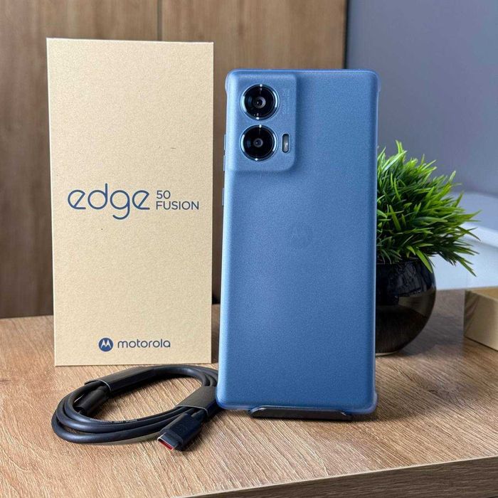 НОВИЙ Смартфон Motorola Moto Edge 50 Fusion 8/256GB
