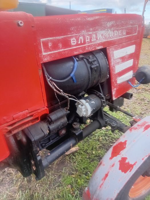 Трактор Т25 в робочому стані