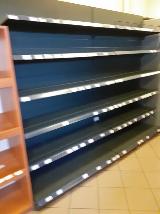 Regał sklepowy, wyposażenie sklepu