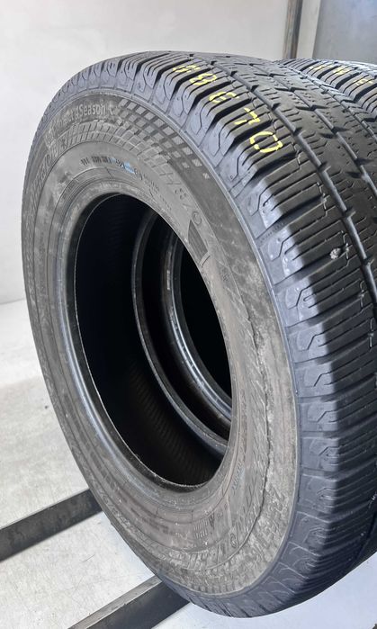 2x 235/65R16C Continental VancoContact4Season 115/113R OL385