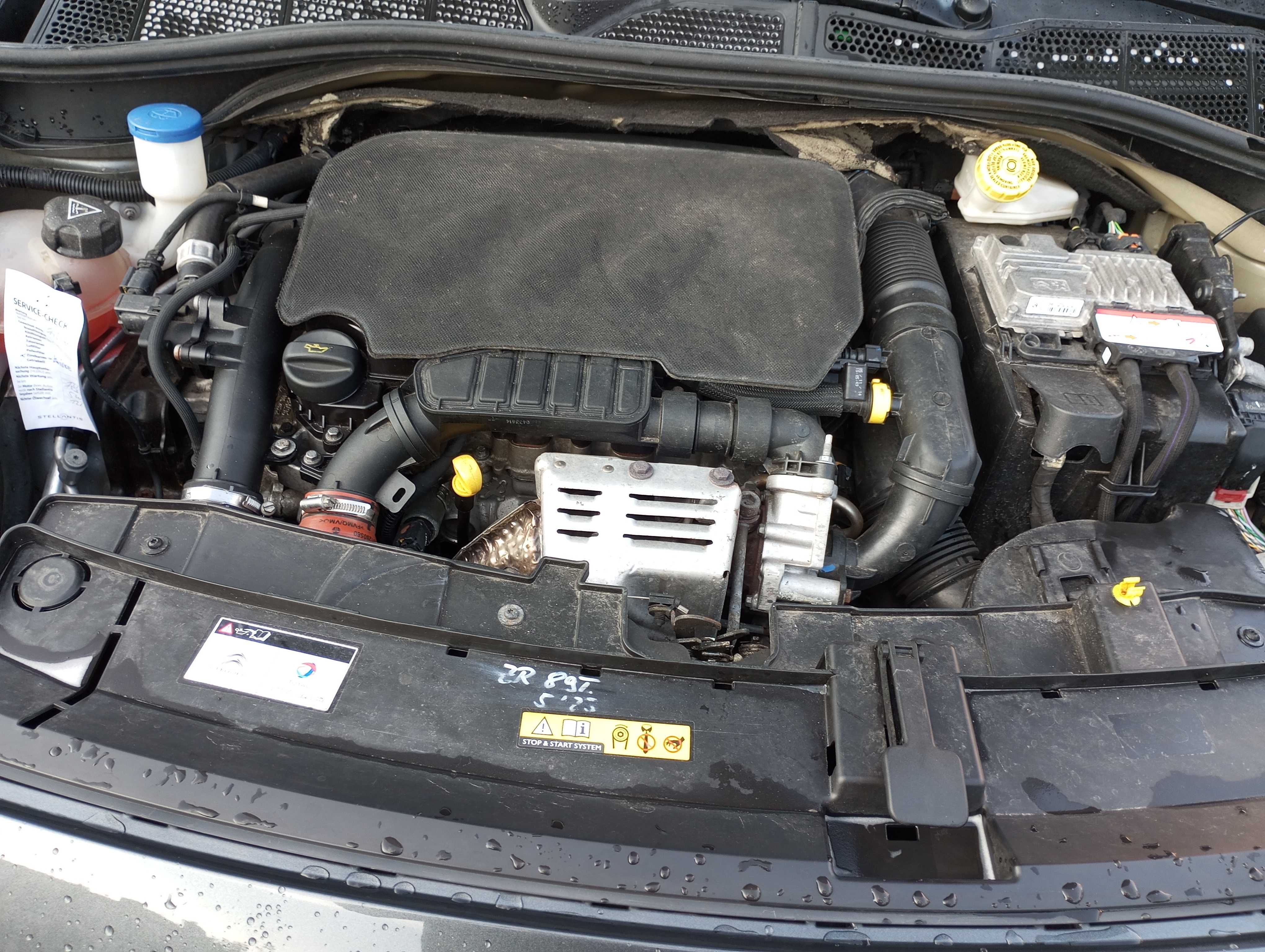 Citroen C4 - Cactus 1,2 benzyna