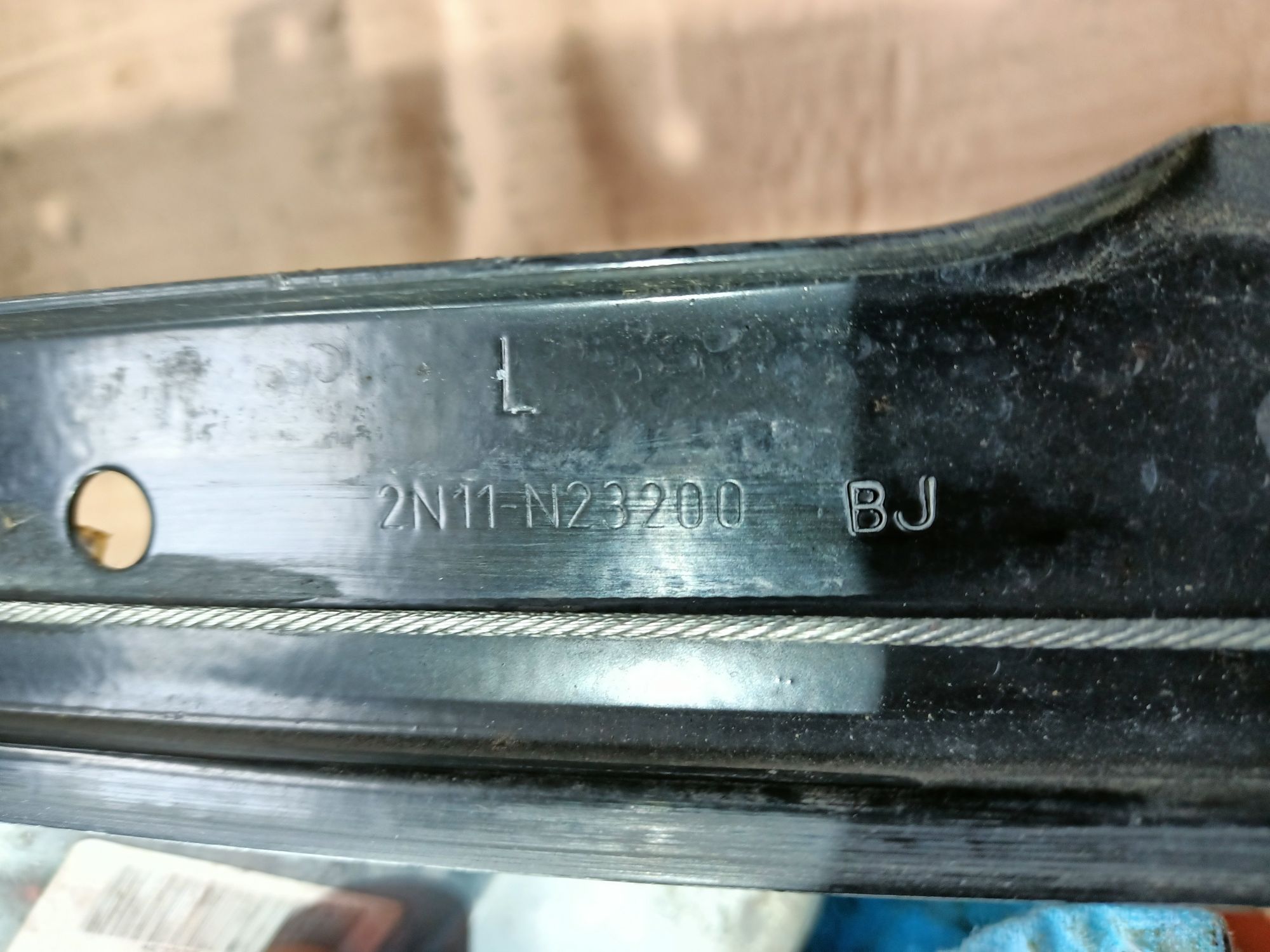 Mechanizm podnośnik szyby prawy przód Ford Fusion Fiesta mk6 02-12