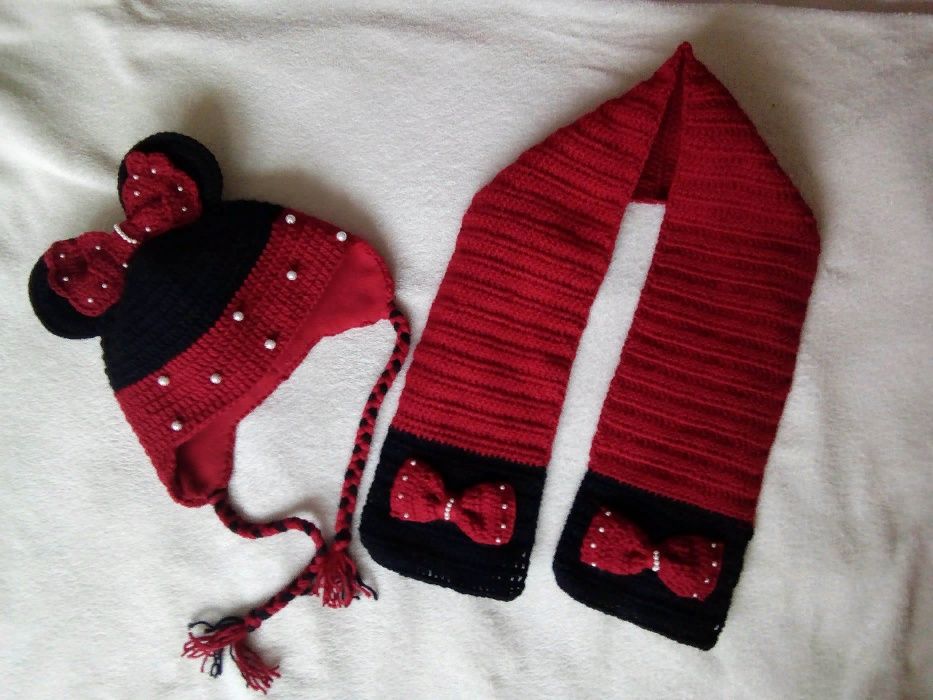 Комплект "Микки" на девочку шапочка и шарфик