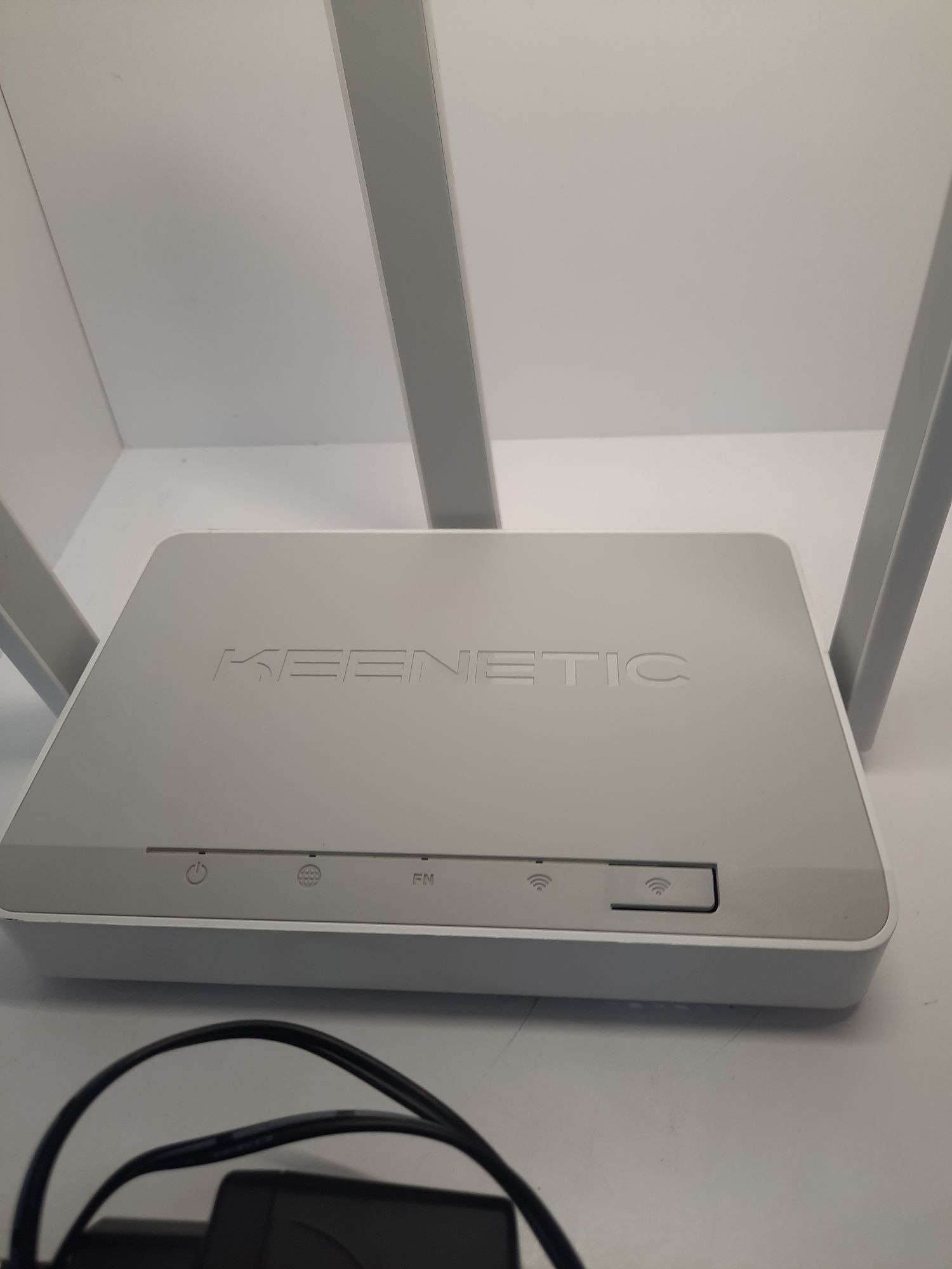 Wi-Fi роутер Keenetic City (модель KN-1511)