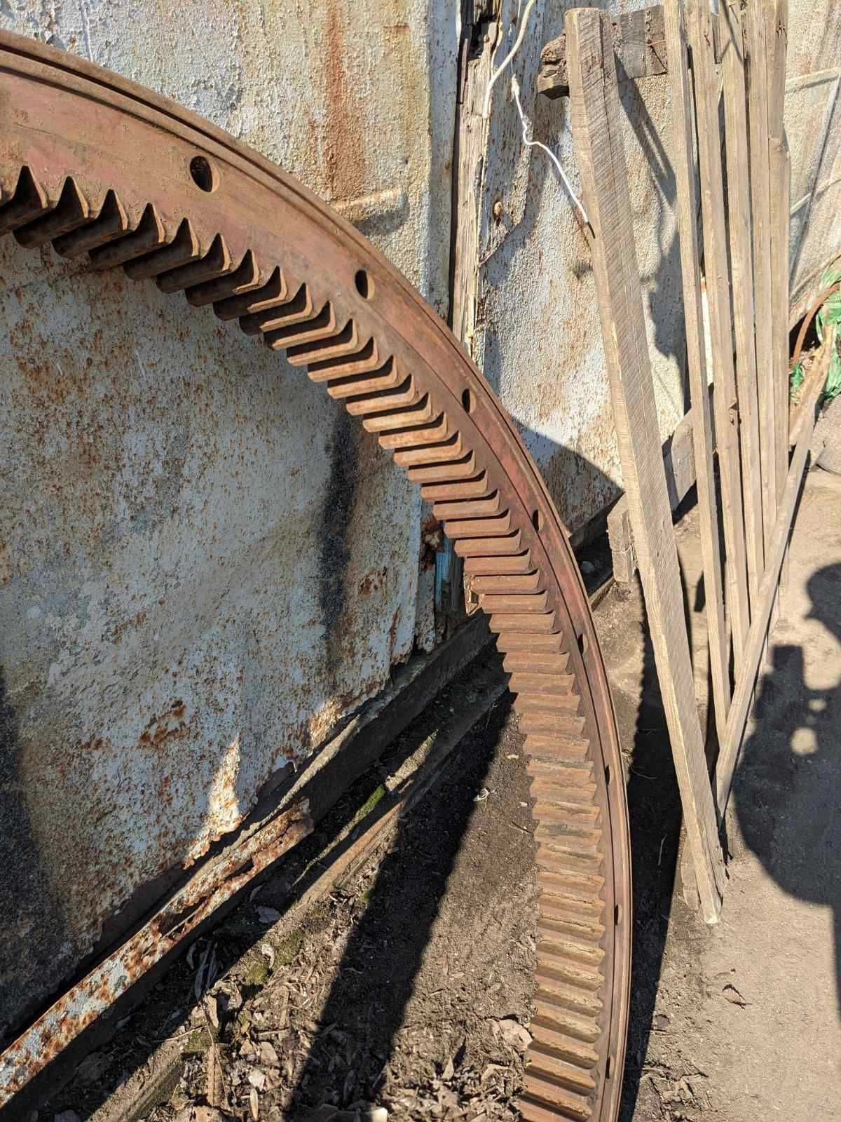 Продам поворотный круг(ОПУ) на КС-3575, КС -3577