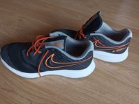 Buty sportowe NIKE