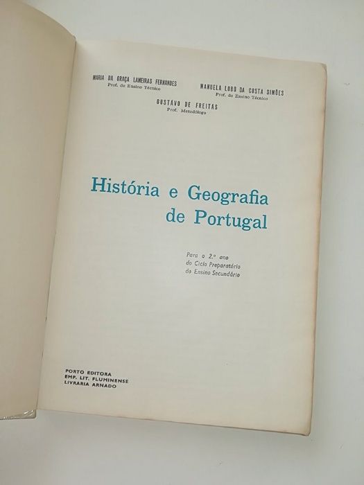 História e Geografia LIVRO ANTIGO