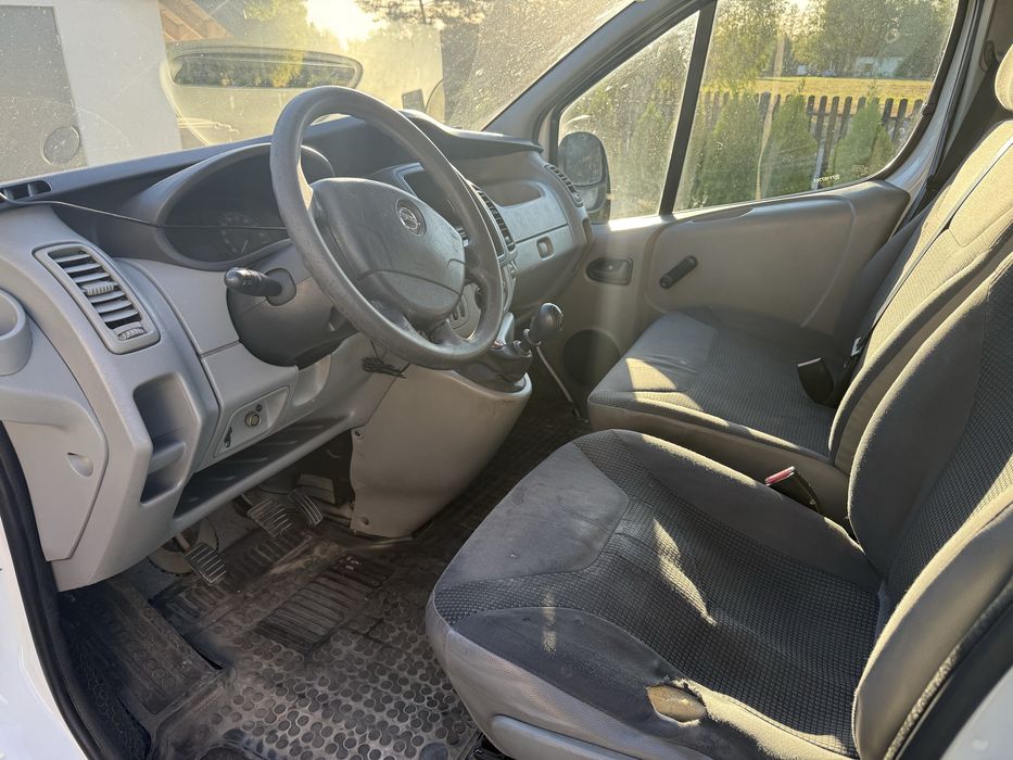 Opel Vivaro 2012 2.0 90km