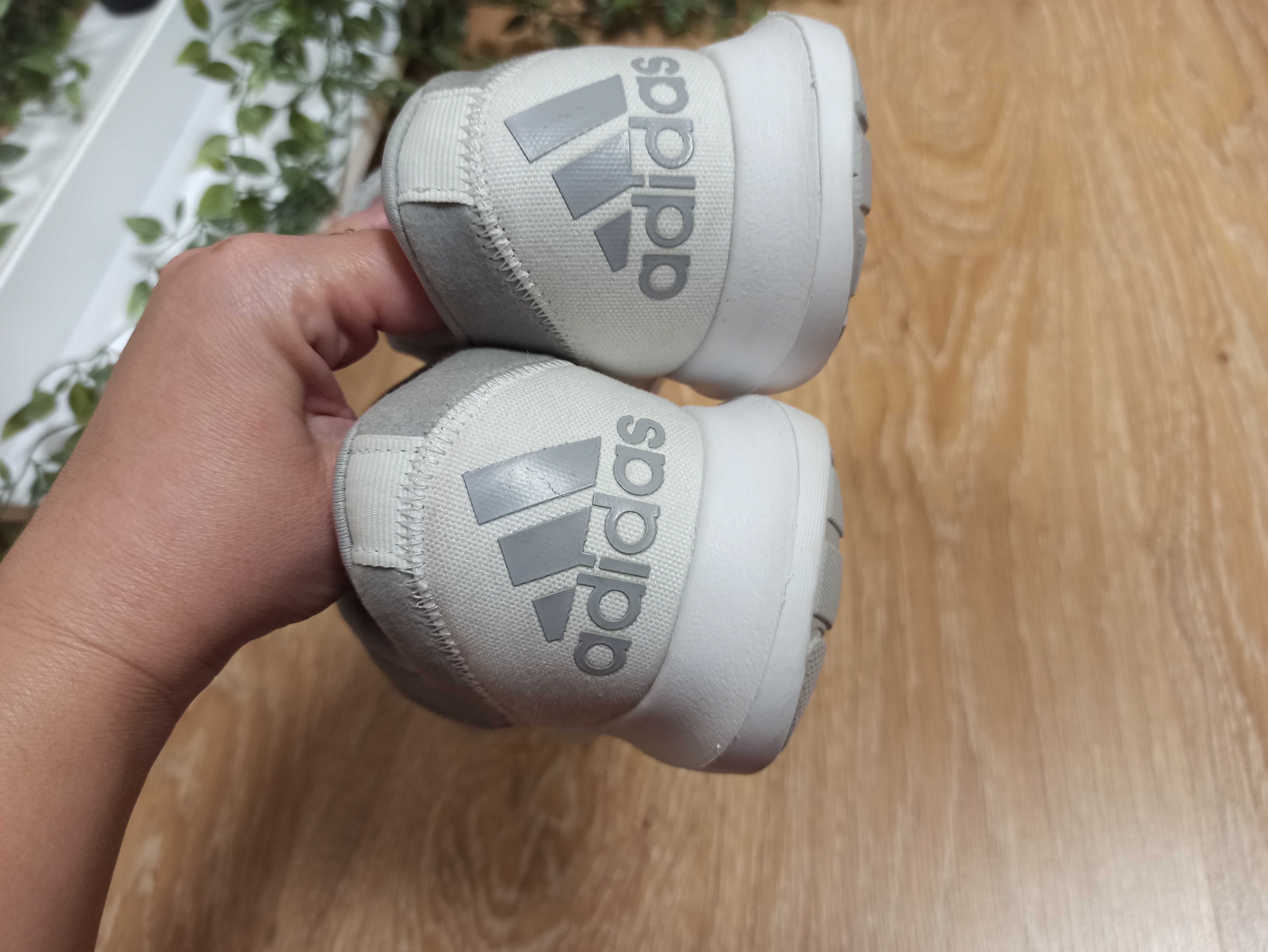 Кроссовки женские Adidas Coreracer Fx3614 36,5-37р/23,5-24 см