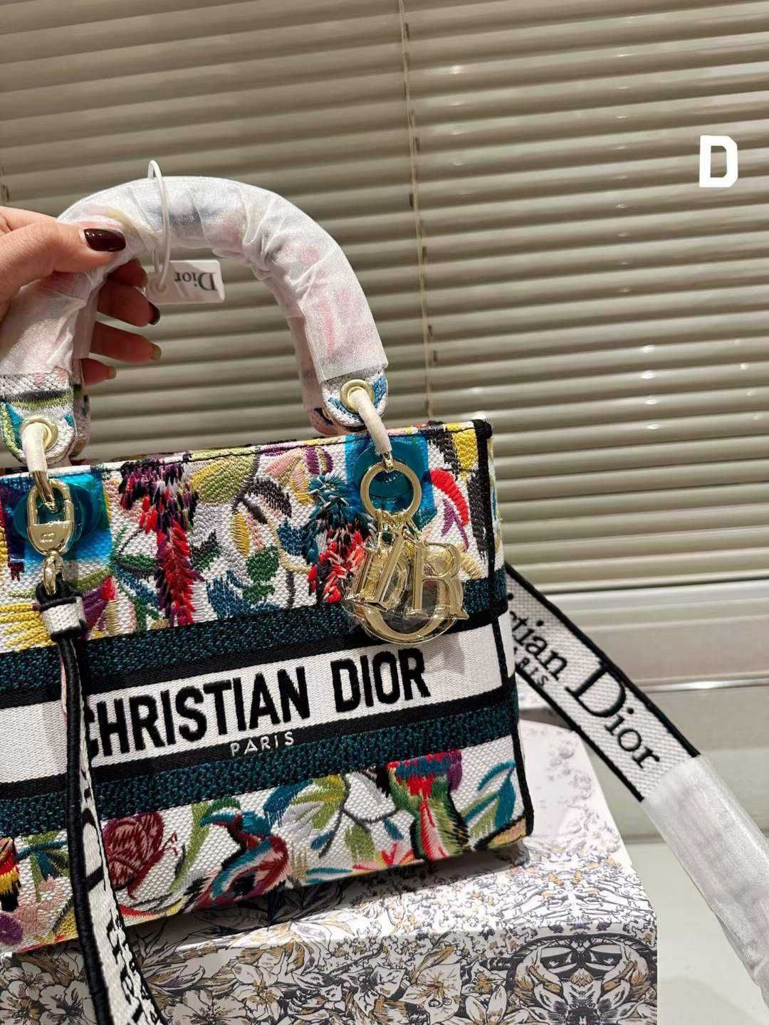 Torebka damska elegancka Dior 600-04