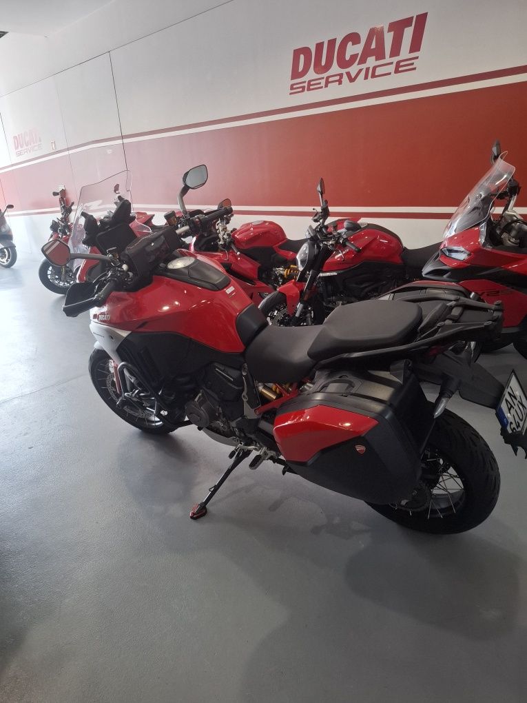 Ducati multistrada V4S radar dentro da garantia