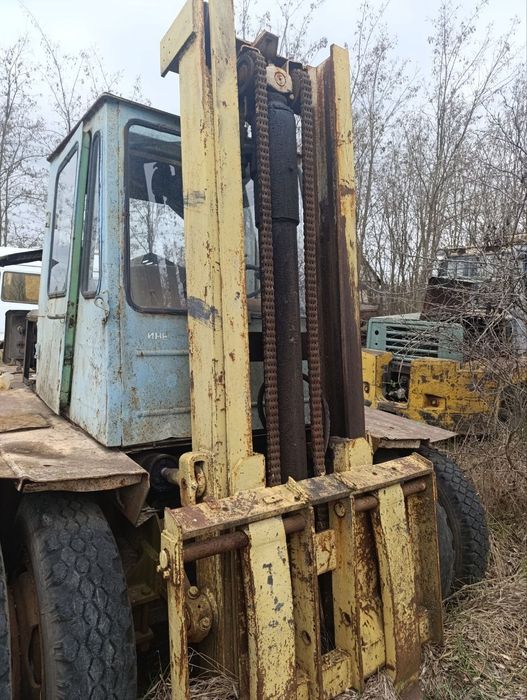 Продам погрузчик Львовский