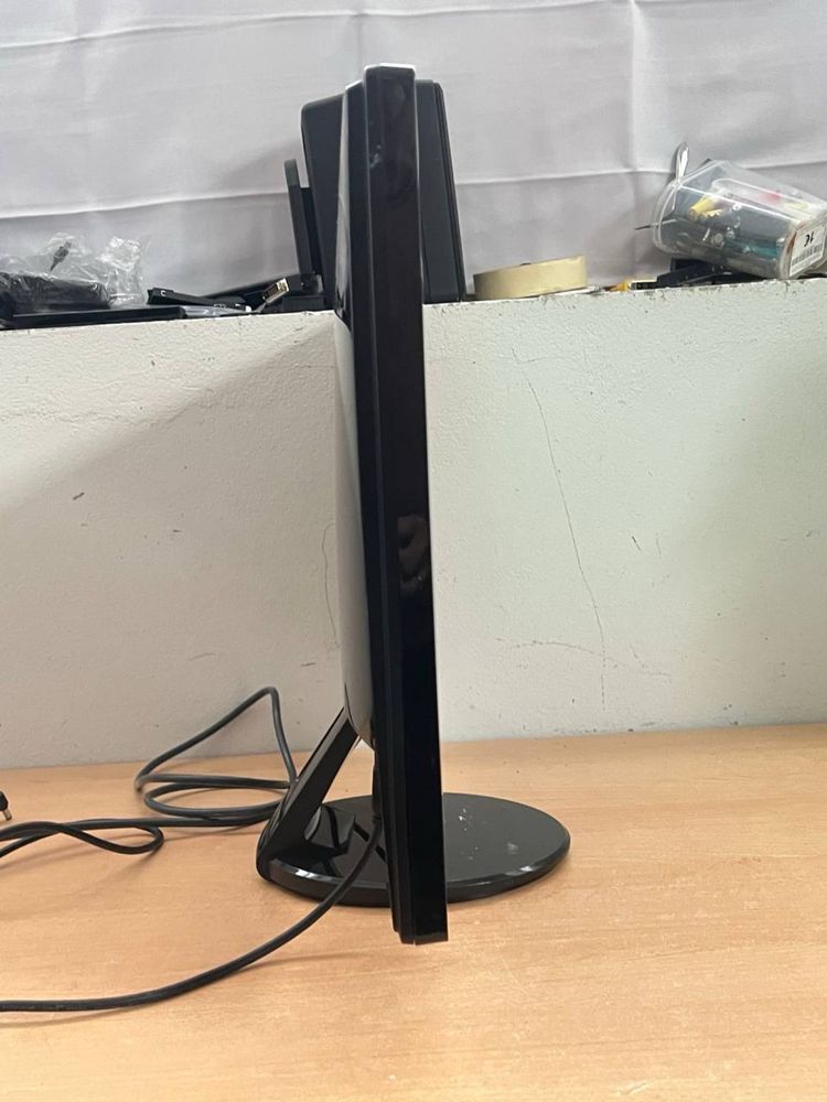 Монітор ASUS / Full HD / 27” / TN / 60 Гц
