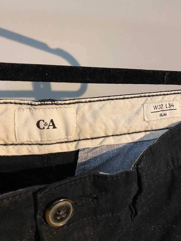Calça clássica chino.