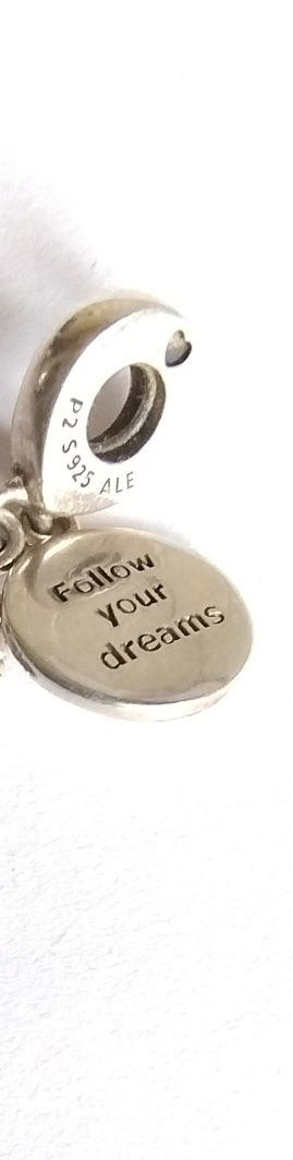 Zawieszka charms z motto Pandora
