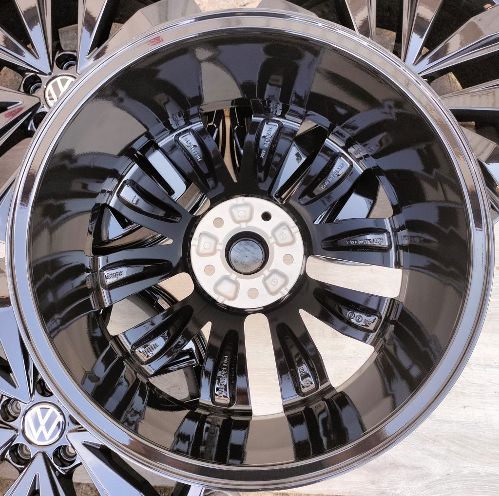 Felgi aluminiowe VW T5 T6 T7 Multivan Caravelle 8x20 ET43 5x120