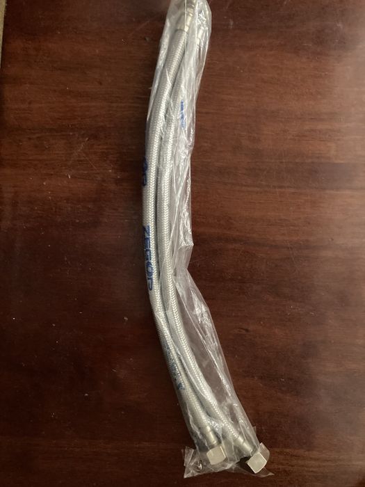 гибкие шланги для подключения сантехники на кухню