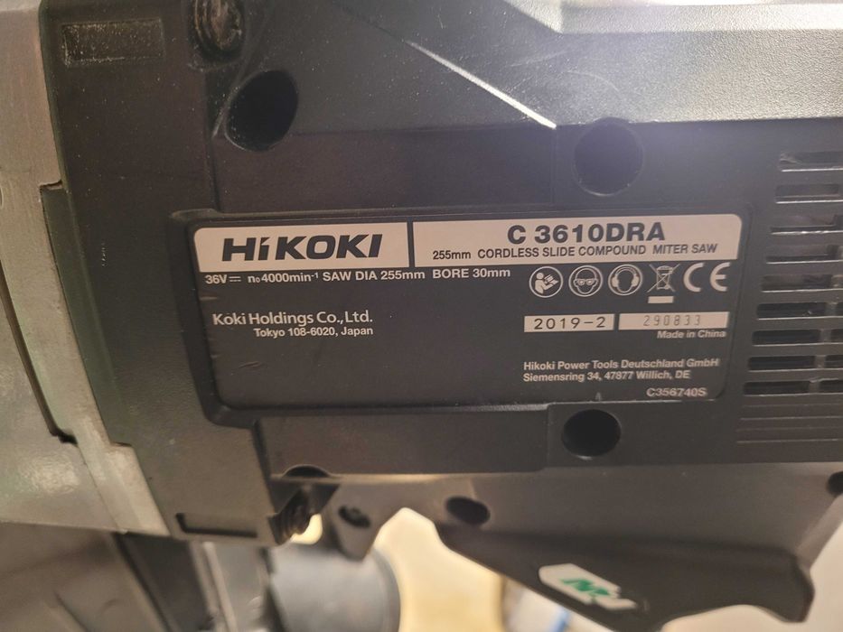 Piła ukośnica Hikoki C3610DRA + Akumulator i ładowarka