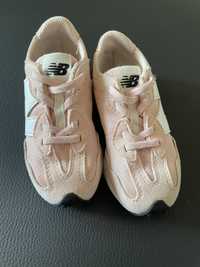 Кросівки New Balance 327 pink