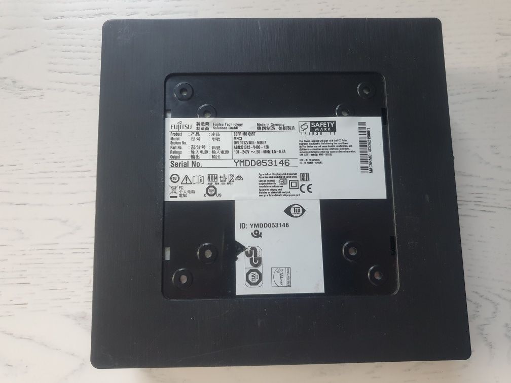 Fujitsu Esprimo Q957 i5-7500T 7th gen. Ram 12GB SSD M2 128GB