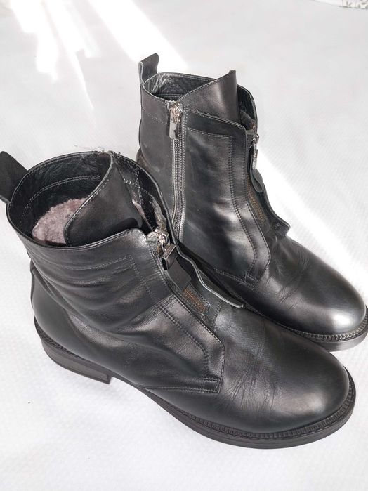 Шкіряне взуття великих розмірів