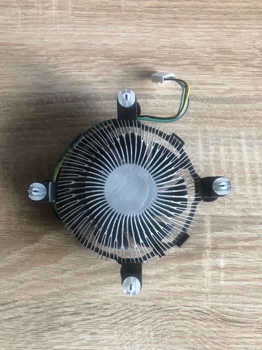 Sprzedam wentylator chłodzący do procesora Intel DC12V 0.2A