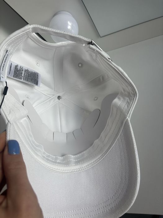 Czapka z daszkiem Calvin Klein nowa z metką biała
