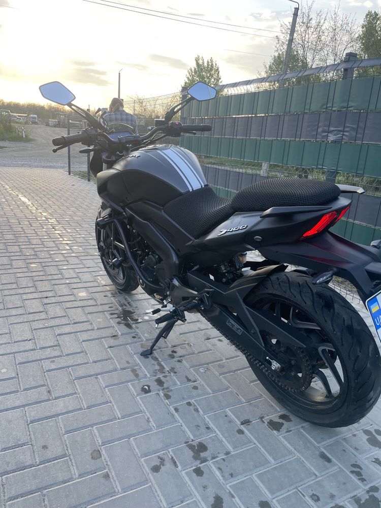 Bajaj Dominar 400