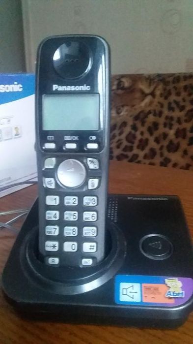 Телефон Panasonic KX-TG7207UA беспроводной стационарный