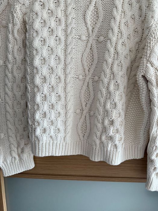 Sweter Zara warkocze