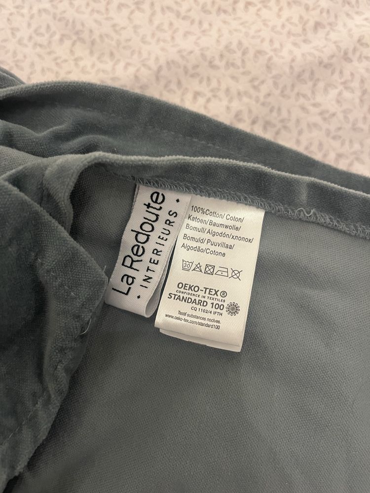 Cabeceira de cama com capa