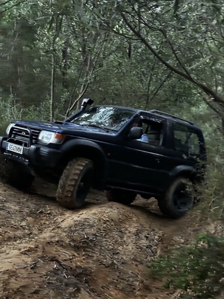 Mitsubishi Pajero 2.5 glx