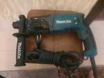 Перфоратор makita 2470 hr, 780 вт., 2,7 дж.